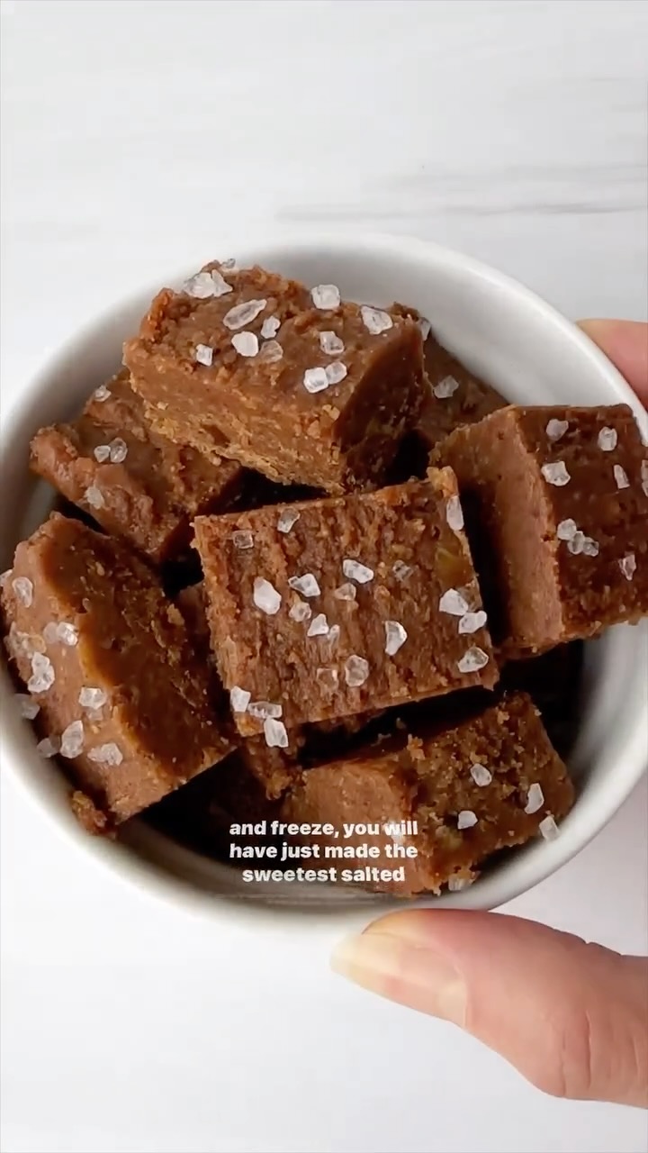 Salted Caramel Date Fudge