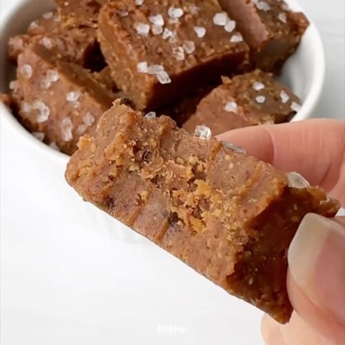 Salted Caramel Date Fudge