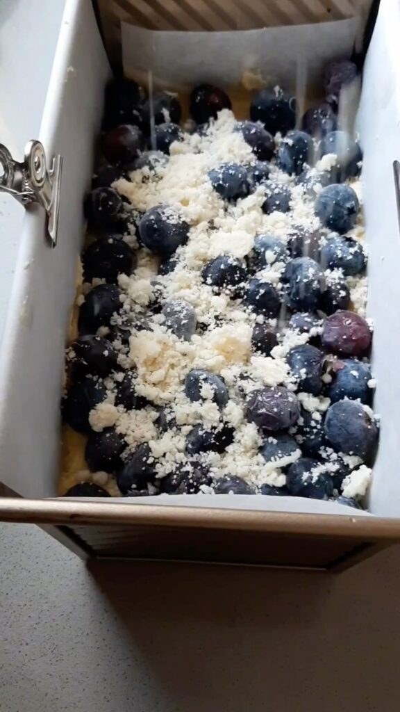 Blueberry and Crumble Pound Cake