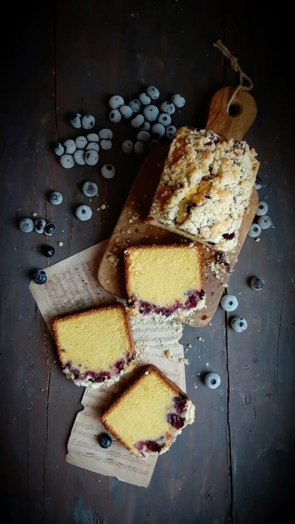 Blueberry and Crumble Pound Cake