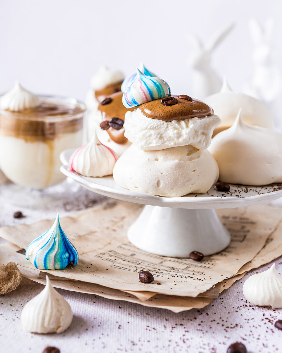 Coffee Meringues with Coffee Foam