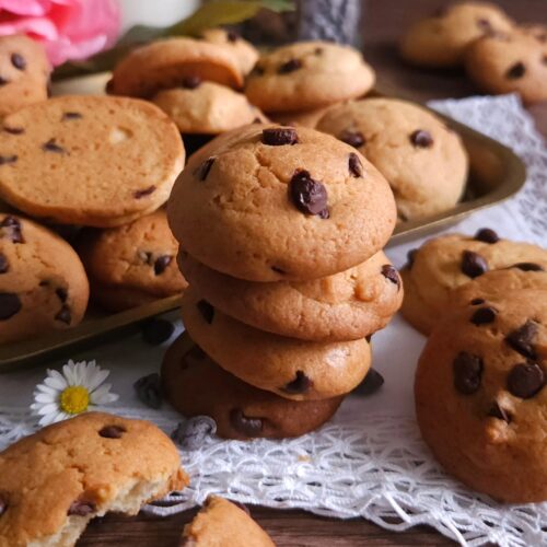 Crunchy Mini-Chocolate Chip Cookies Recipe