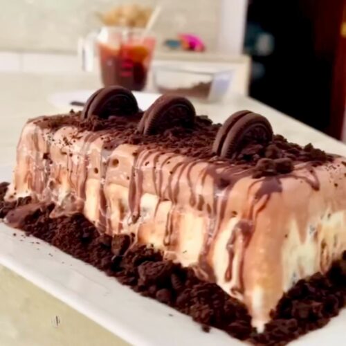 Most Perfect Oreo Fudge Ice Cream Cake Recipe