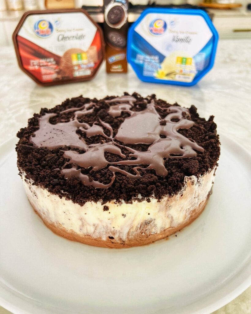 No-Bake Oreo Ice Cream Cake with Homemade Fudge Sauce