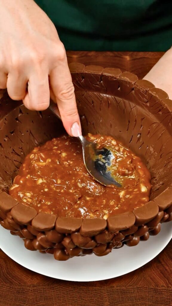 Viral Chocolate Bowl Cake Recipe