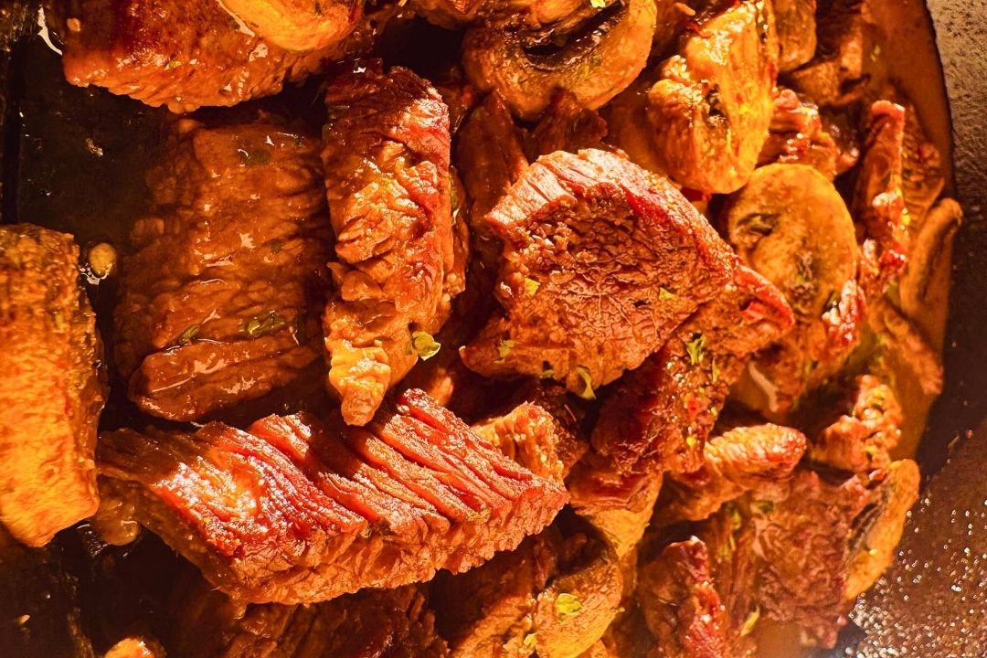Garlic Butter Steak Tips with Mushrooms 🍄 | 15-Min, Low Carb, High Protein
