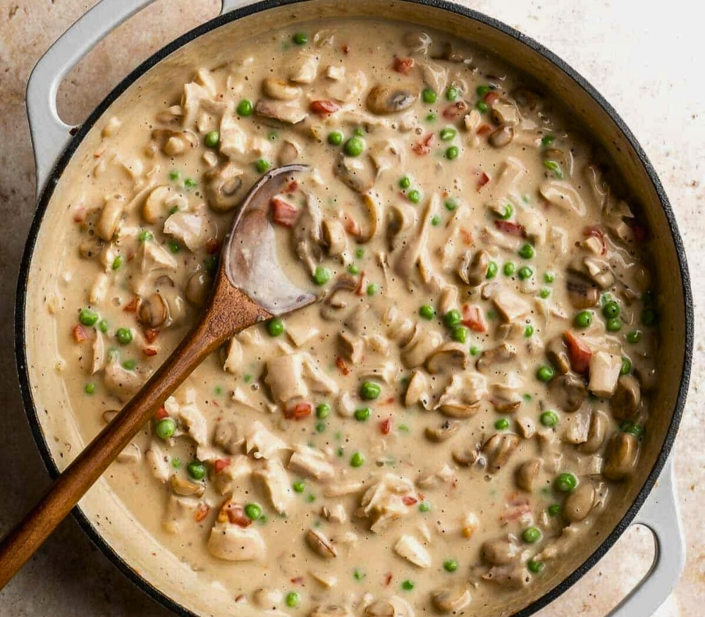 One-Pan Chicken à la King 🥣 | Creamy 30-Minute Comfort Food with Mushrooms & Peppers