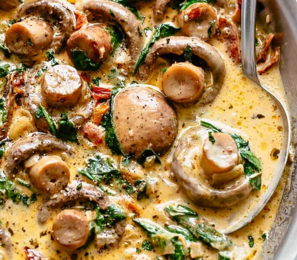 Low-Carb Creamy Garlic Butter Tuscan Mushrooms 🍄 | One-Skillet, Vegetarian & Ready in 30 Minutes