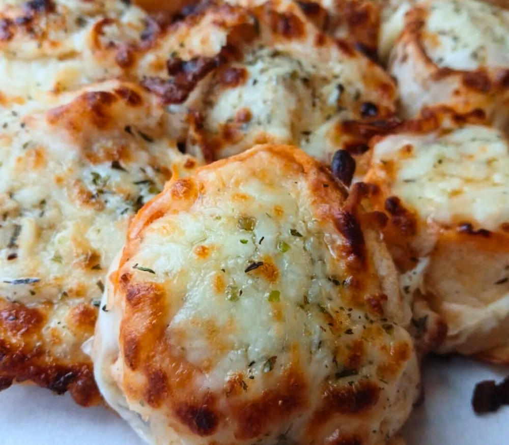 Low-Carb Pizza Puffs 🍕 | Keto-Friendly, Cheesy & Crazy Puffs Copycat Recipe