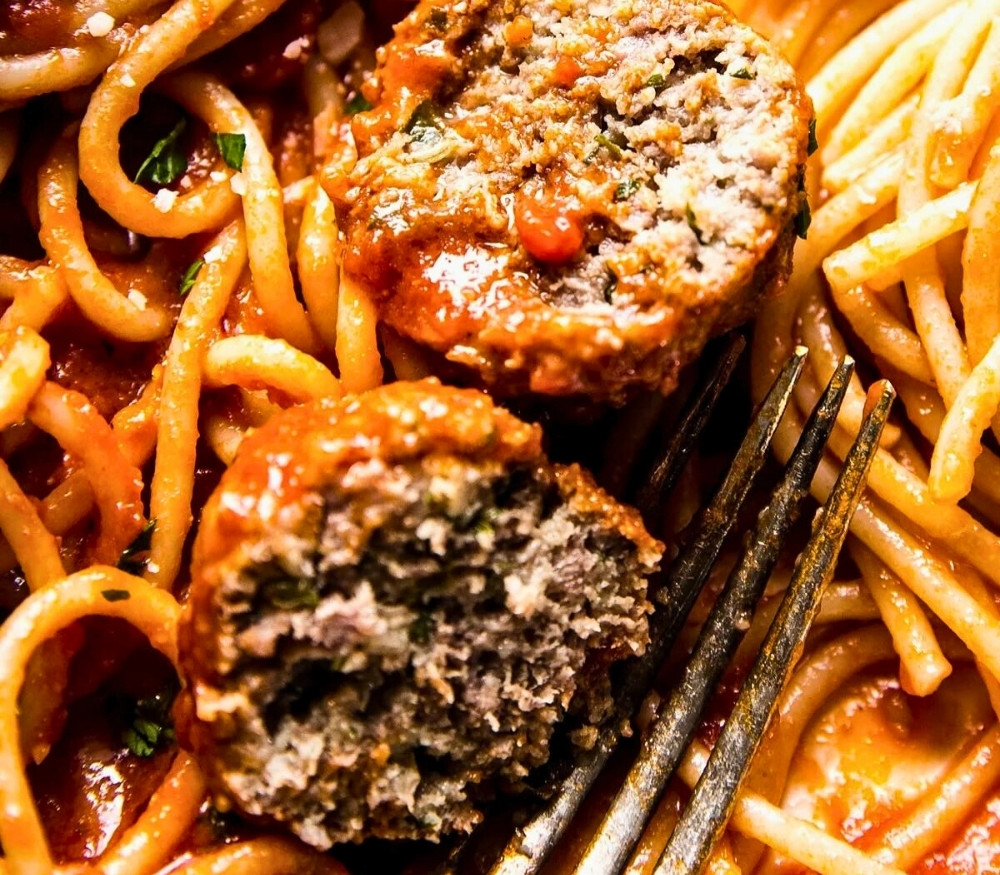 Quick & Easy Spaghetti Bolognese 🍝 | Hearty One-Pot Pasta Ready in 30 Minutes