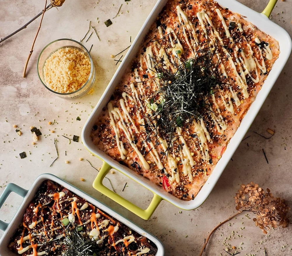 Easy Oven-Baked Sushi Roll Bake 🍣 | Salmon & Crab with Spicy Kewpie Mayo