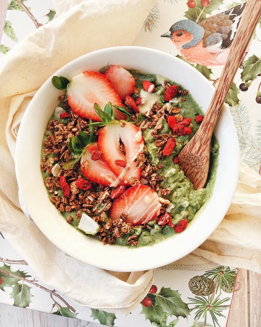 Creamy Green Hormone-Balancing Overnight Oats for a Supercharged Morning