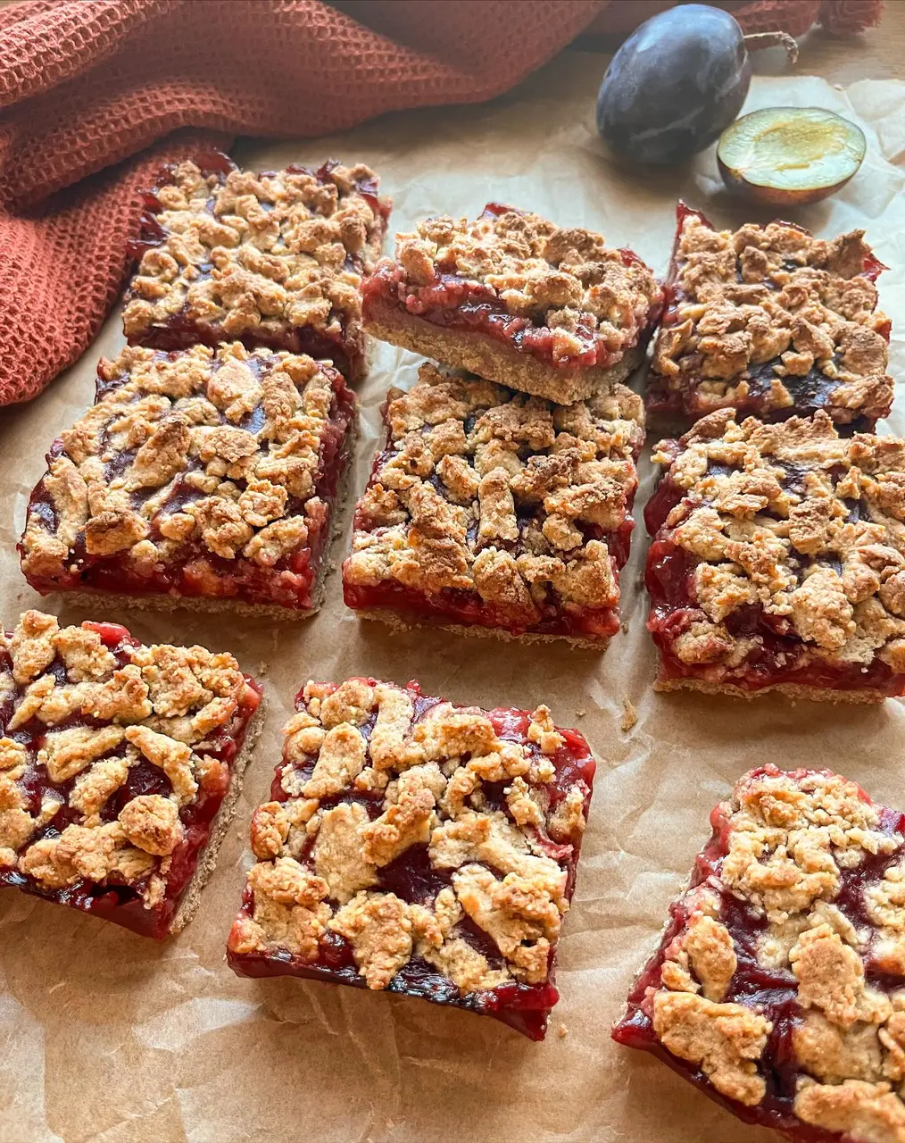 Whole-Grain Cinnamon Plum Crumble Bars — Buttery, Jammy & Perfect for Autumn